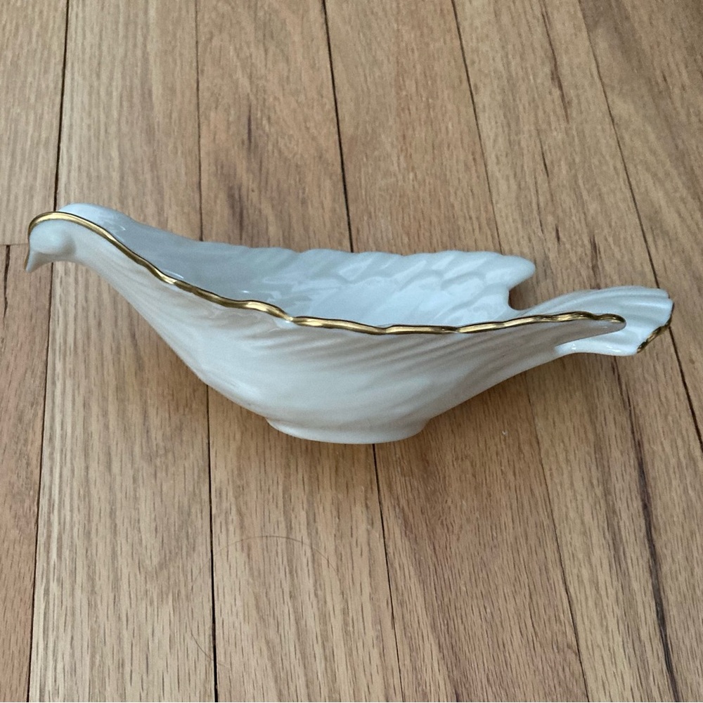 Vintage Lenox Classic Off White Porcelain Trinket, Candy, DOVE dish, 24K Trim - Picture 12 of 13